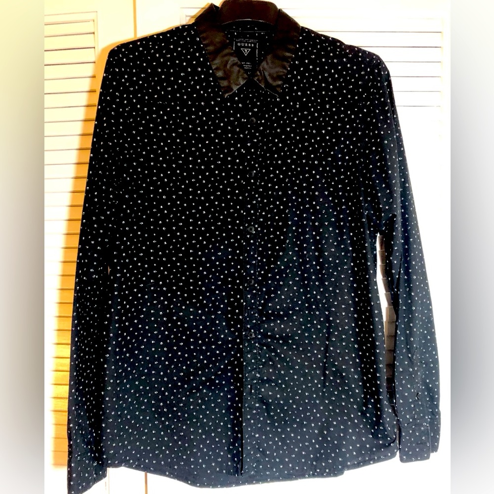 Guess Men’s Black Speckled Long Sleeve Button Down Shirt. Slim fit, Size Large